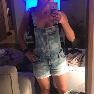 White wash lace trim cut off overalls